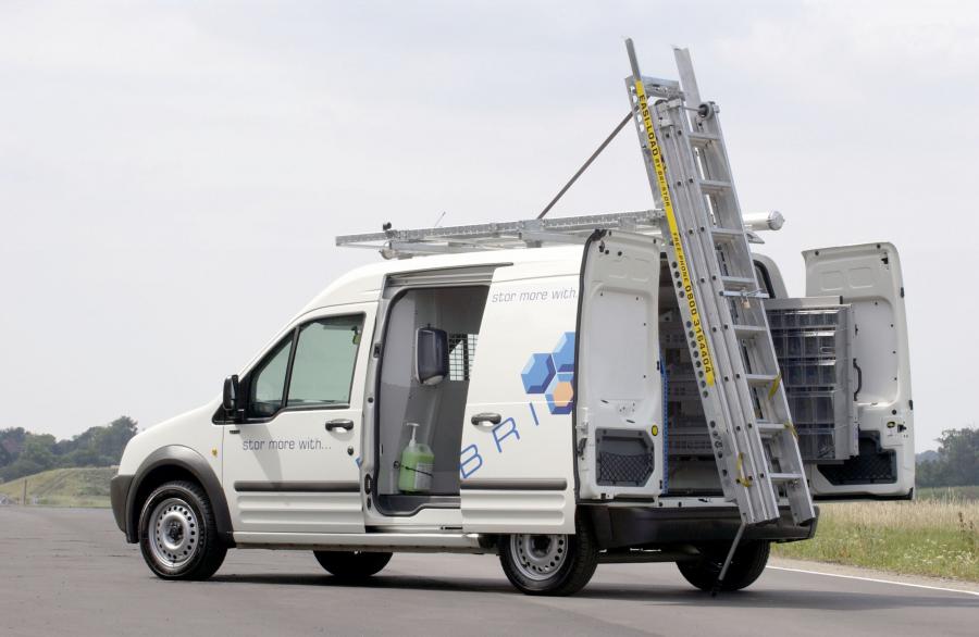  Ford Transit 2000 года  (фото 37 из 109)